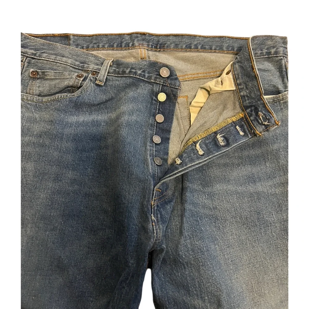 LEVI 501 Straight Leg Medium Wash Blue Denim Button Fly Jeans| 26x30